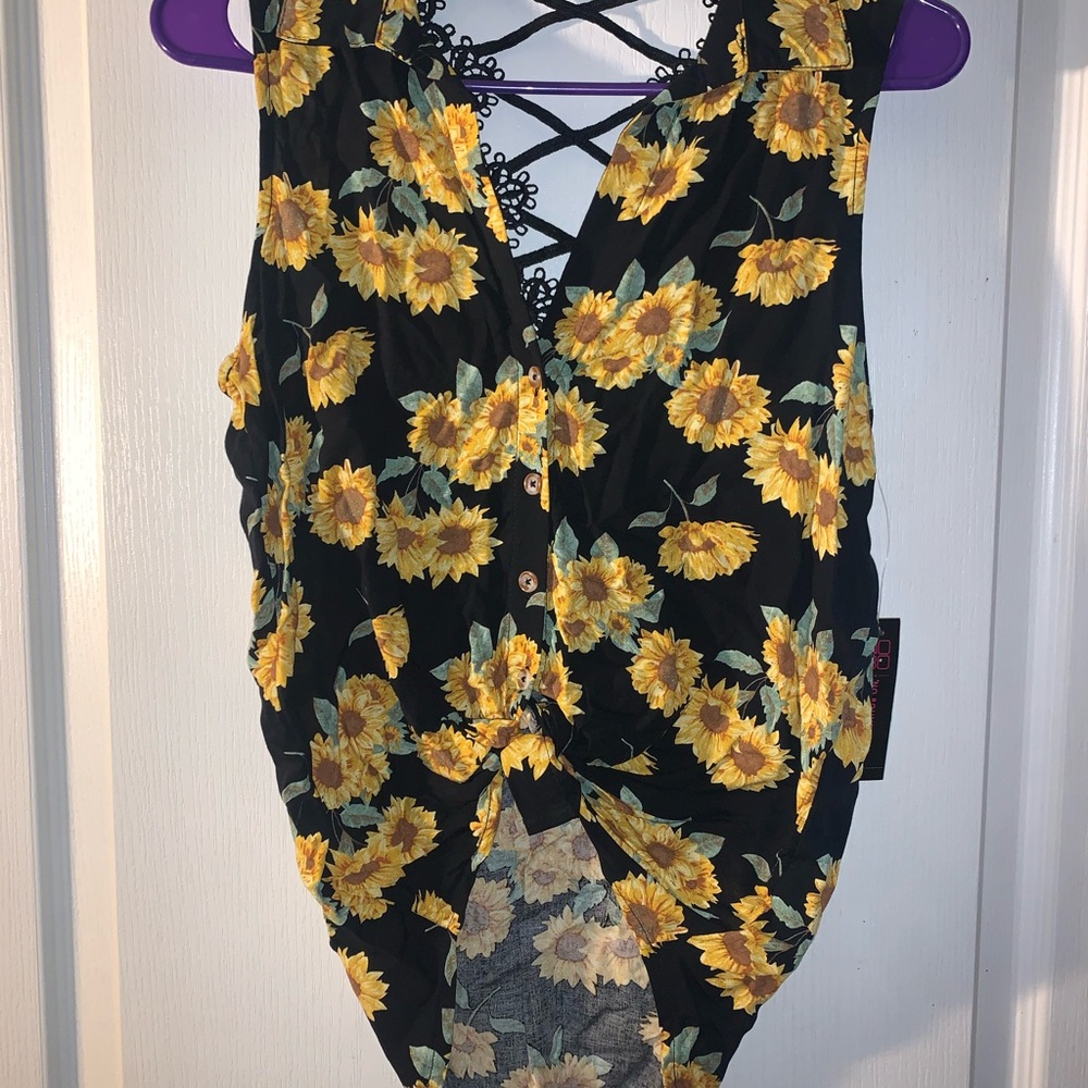 No Boundaries Black and Yellow Sunflower Button Down Top